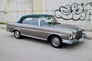Image 9/14 of Mercedes-Benz 280 SE (1971)