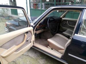Image 10/25 de Mercedes-Benz 280 SE (1979)