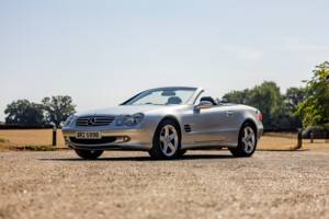 Image 28/50 de Mercedes-Benz SL 500 (2003)
