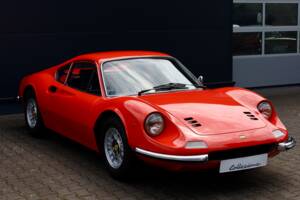 Image 6/35 of Ferrari Dino 246 GT (1972)
