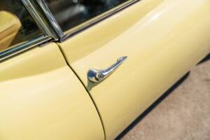 Image 34/78 de Jaguar E-Type (1969)