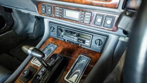 Image 16/34 of Jaguar XJS 5.3 V12 (1992)