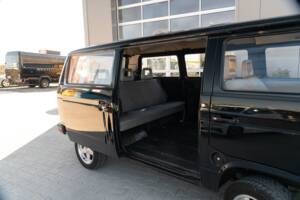Bild 8/16 von Volkswagen T3 Kombi 1.6 D (1985)