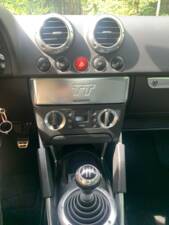 Image 56/72 of Audi TT 1.8 T (2000)