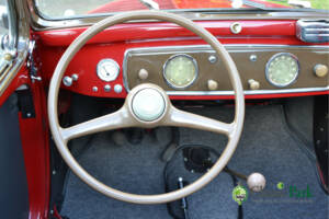 Image 33/50 of FIAT 500 C Topolino (1952)