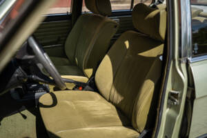 Image 24/46 of BMW 525 (1978)