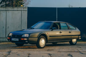 Image 3/74 de Citroën CX 25 GTI Turbo 2 (1988)