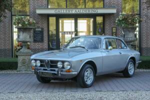 Image 35/50 of Alfa Romeo 1750 GT Veloce (1970)