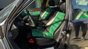 Image 5/15 of Mercedes-Benz E 500 Limited (1994)