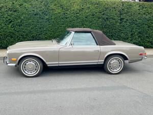 Bild 32/41 von Mercedes-Benz 280 SL (1971)