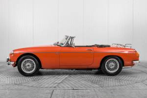 Bild 11/50 von MG MGB (1974)