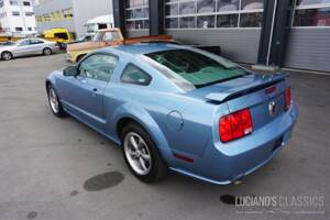 Image 6/63 of Ford Mustang GT (2005)