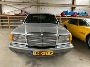 Afbeelding 13/38 van Mercedes-Benz 420 SEL (1986)