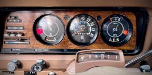 Image 18/50 of Jeep Wagoneer Brougham (1982)