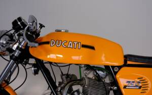 Afbeelding 51/96 van Ducati 750 Sport (1974)