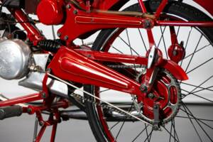 Imagen 11/50 de Moto Guzzi DUMMY (1957)