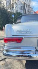 Image 22/37 de Mercedes-Benz 250 SE (1966)
