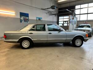 Image 7/64 of Mercedes-Benz 280 SE (1983)