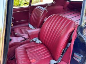 Immagine 44/52 di Jaguar Type E 4.2 (1965)