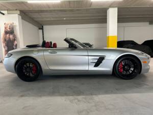 Image 4/32 of Mercedes-Benz SLS AMG GT Roadster (2013)