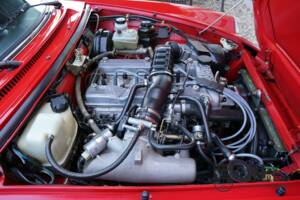 Immagine 20/50 di Alfa Romeo 2.0 Spider (1991)