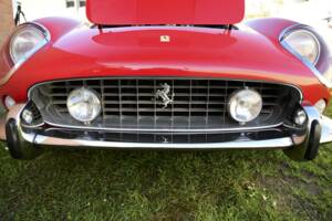 Bild 15/50 von Ferrari 250 GTE (1962)