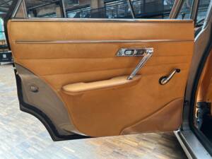 Image 14/34 de Peugeot 404 (1962)