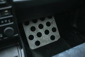 Image 28/50 of Lancia Delta HF Integrale Evoluzione II (1995)