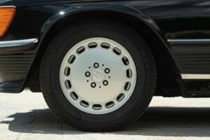 Image 26/50 of Mercedes-Benz 300 SL (1986)