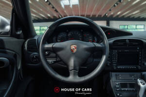 Image 15/24 of Porsche 911 Carrera (2004)