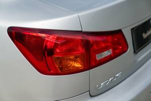 Bild 13/50 von Lexus IS 220d (2006)
