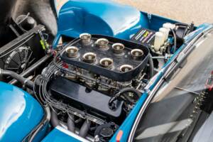 Image 13/18 of TVR Griffith 400 (1965)