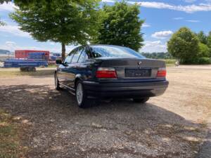 Bild 3/15 von BMW 323i (1997)