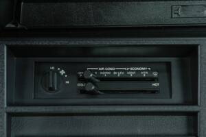 Image 48/50 of Chevrolet Camaro Z28 (1992)