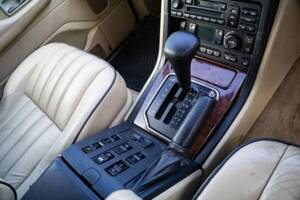 Image 16/29 of Land Rover Range Rover 4.0 HSE (2001)