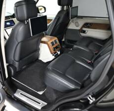 Bild 27/50 von Land Rover Range Rover Autobiography SDV8 (2018)