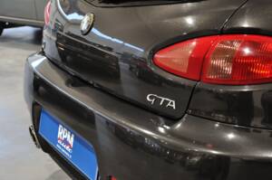 Image 15/27 of Alfa Romeo 147 3.2 GTA (2002)