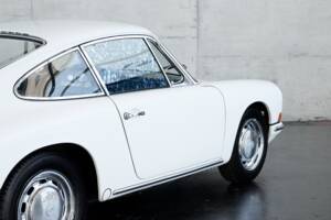 Immagine 35/50 di Porsche 912 (1966)