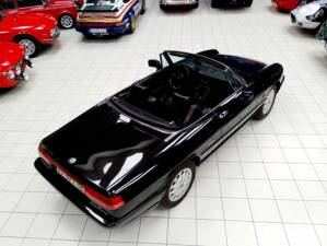 Immagine 14/55 di Alfa Romeo 2.0 Spider (1993)