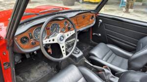 Immagine 30/81 di Triumph TR 6 (1973)