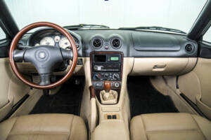 Image 7/50 of Mazda MX-5 1.8 (2000)
