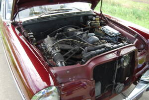 Image 27/58 of Mercedes-Benz 280 SE (1968)