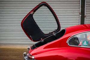 Image 38/46 of Jaguar E-Type (2+2) (1966)