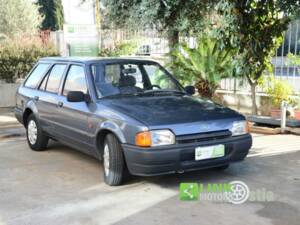 Image 2/10 of Ford Escort 1.3 Turnier (1989)