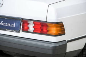 Image 30/50 de Mercedes-Benz 190 D (1986)