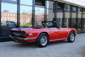 Image 49/49 of Triumph TR 6 (1976)