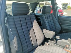 Image 23/34 of Mercedes-Benz 190 E 1.8 (1991)