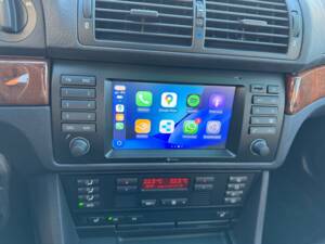 Bild 73/75 von BMW 540i (2001)