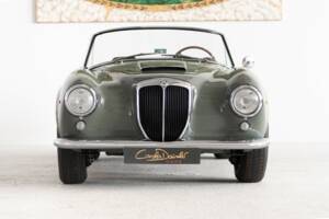 Image 17/38 of Lancia Aurelia B24 Convertible (1957)