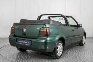 Image 30/50 de Volkswagen Golf III Cabrio 1.8 (1998)